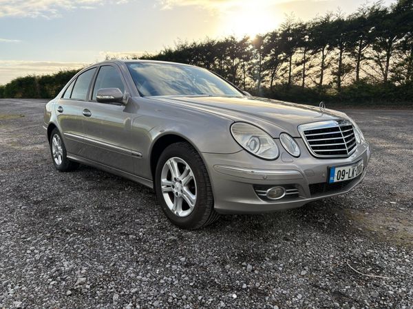 Mercedes-Benz E-Class Saloon, Diesel, 2009, Silver