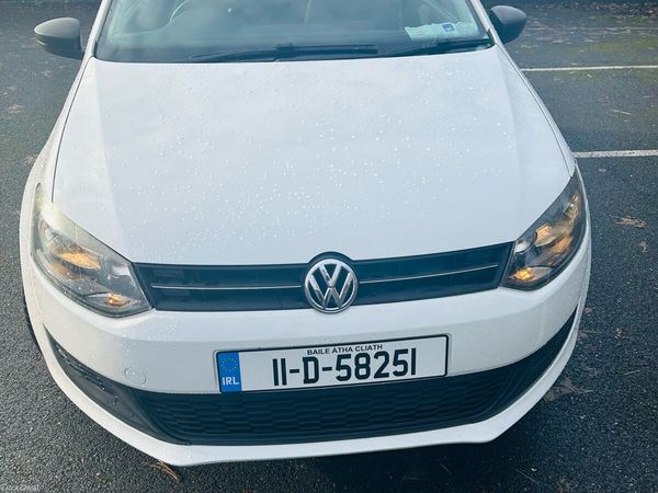 Volkswagen Polo Hatchback, Petrol, 2011, White