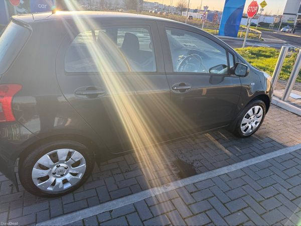 Toyota Yaris Hatchback, Petrol, 2008, Black