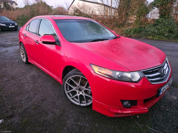 Honda Accord Saloon, Diesel, 2008, Red