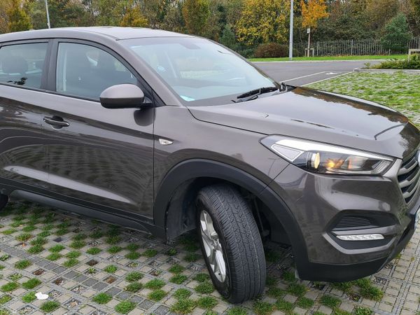 Hyundai Tucson SUV, Diesel, 2015, Grey