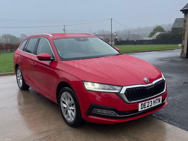 Skoda Octavia Estate, Diesel, 2023, Red