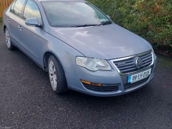 Volkswagen Passat Saloon, Diesel, 2009, Grey