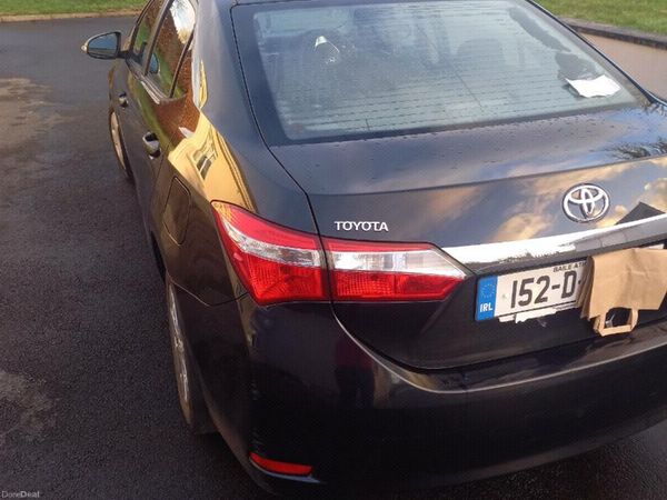 Toyota Corolla Saloon, Diesel, 2015, Black