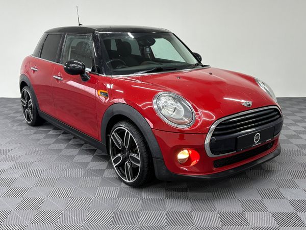 Mini Cooper Hatchback, Petrol, 2017, Red