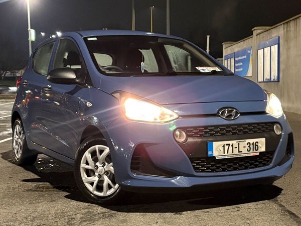 Hyundai i10 Hatchback, Petrol, 2017, Blue