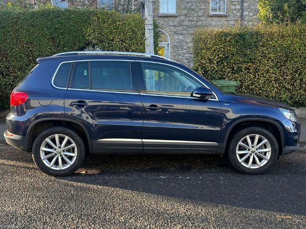 Volkswagen Tiguan SUV, Petrol, 2016, Blue