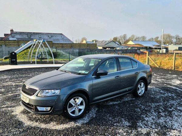 Skoda Octavia Hatchback, Diesel, 2016, Grey