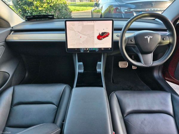Tesla Model 3 Saloon, Electric, 2019, Red