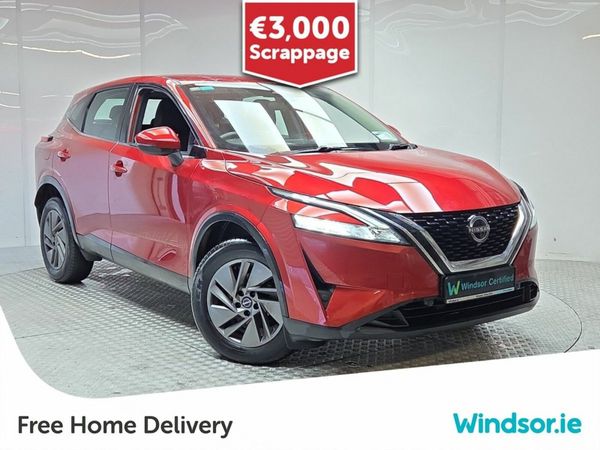 Nissan Qashqai MPV, Petrol, 2024, Red