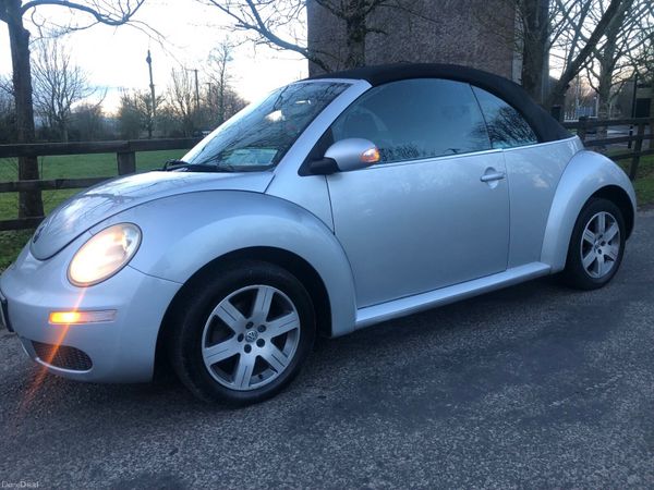 Volkswagen Beetle Convertible, Petrol, 2008, Silver