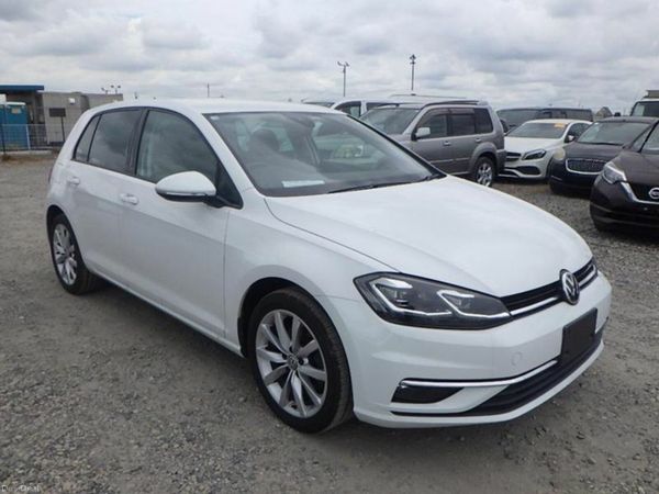 Volkswagen Golf Hatchback, Petrol, 2018, White