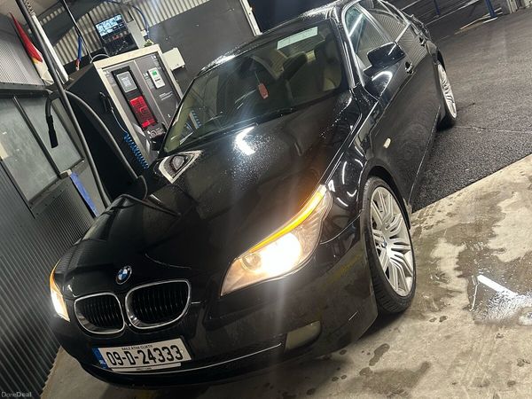 BMW 5-Series Saloon, Diesel, 2009, Black