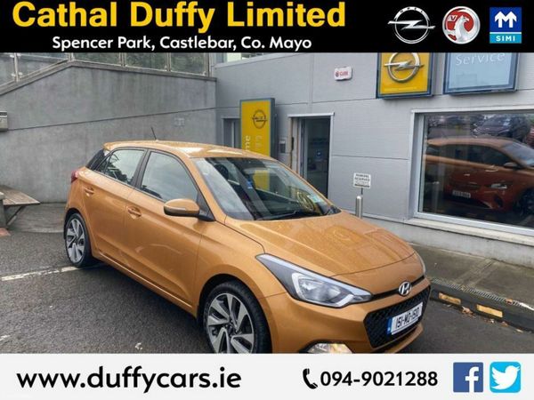 Hyundai i20 Hatchback, Diesel, 2015, Gold