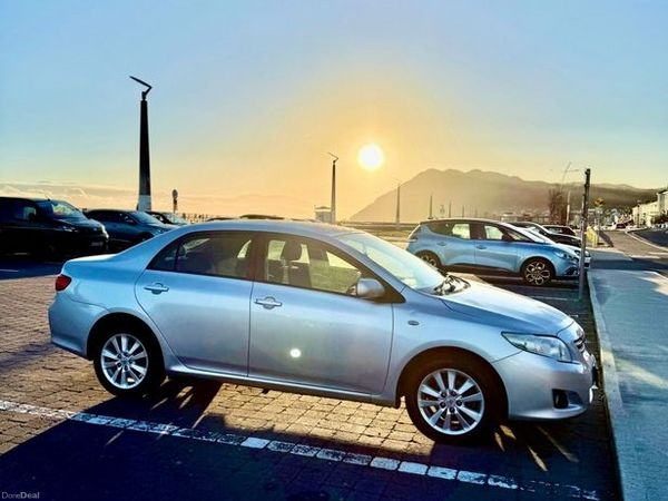 Toyota Corolla Saloon, Petrol, 2007, Silver