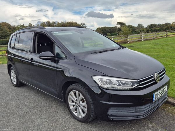 Volkswagen Touran MPV, Petrol, 2016, Black