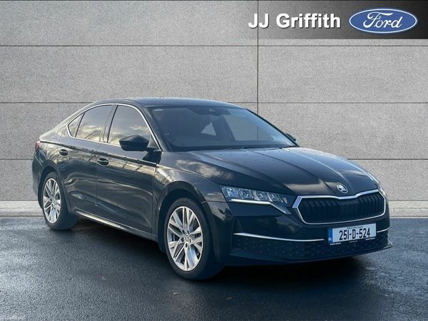 Skoda Octavia Saloon, Diesel, 2025, Black