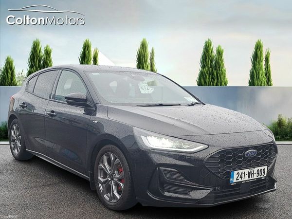 Ford Focus Hatchback, Petrol, 2024, Black