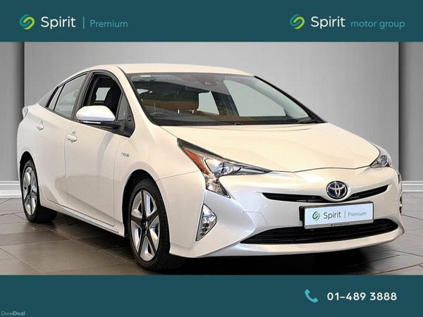 Toyota Prius Hatchback, Petrol Hybrid, 2017, White