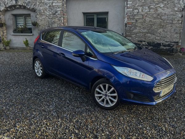 Ford Fiesta Hatchback, Petrol, 2016, Blue
