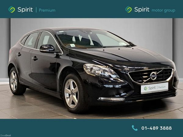 Volvo V40 Hatchback, Diesel, 2016, Black