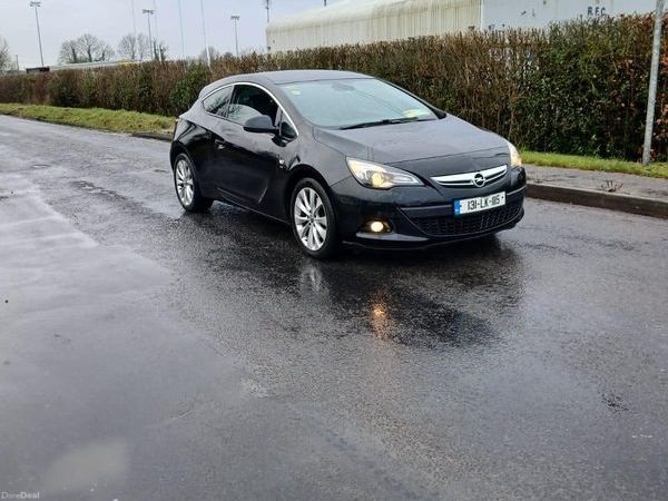 Opel Astra Hatchback, Diesel, 2013, Black