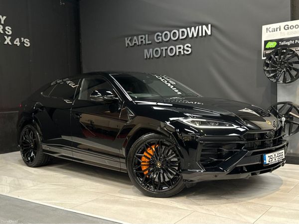 Lamborghini Urus SUV, Petrol Plug-in Hybrid, 2025, Black
