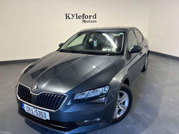 Skoda Superb Hatchback, Diesel, 2017, Grey