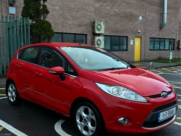 Ford Fiesta Hatchback, Petrol, 2011, Red