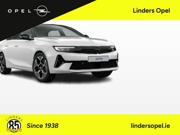 Opel Astra Hatchback, Petrol, 2026, White
