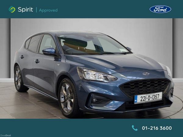 Ford Focus Hatchback, Petrol Hybrid, 2022, Blue