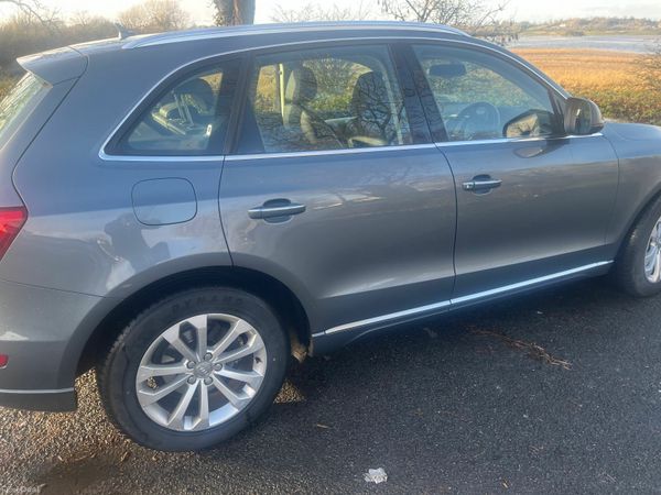 Audi Q5 SUV, Diesel, 2016, Grey