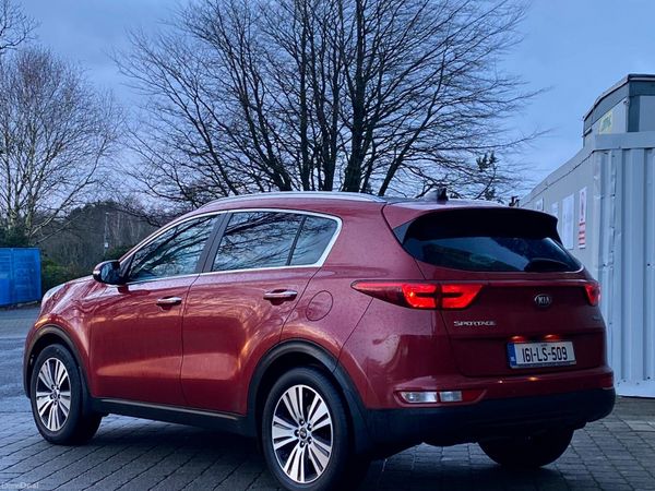 Kia Sportage SUV, Diesel, 2016, Red