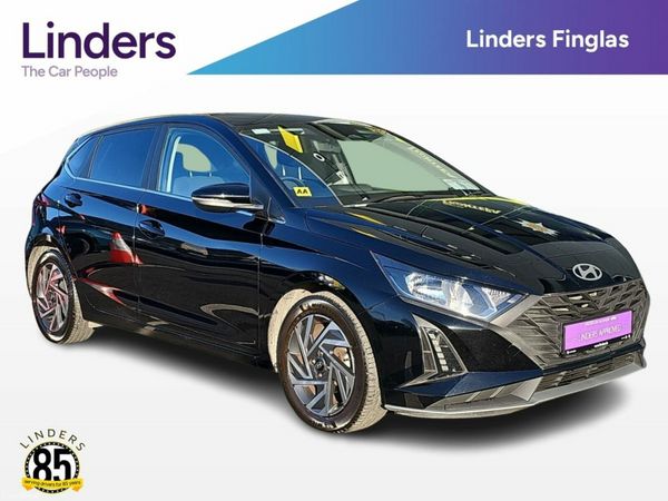 Hyundai i20 Hatchback, Petrol, 2024, Black
