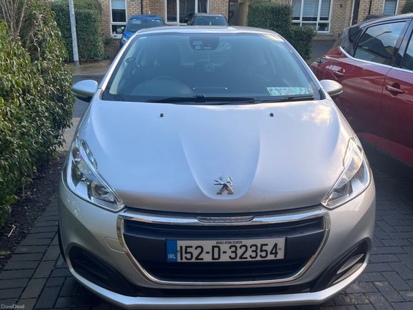 Peugeot 208 Hatchback, Petrol, 2015, Silver