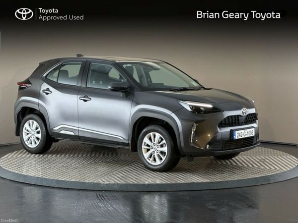 Toyota Yaris Cross Hatchback, Petrol Hybrid, 2024, Grey