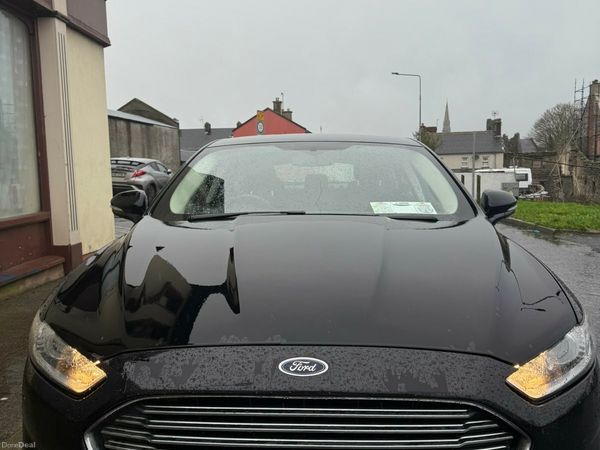 Ford Mondeo Hatchback, Diesel, 2017, Black