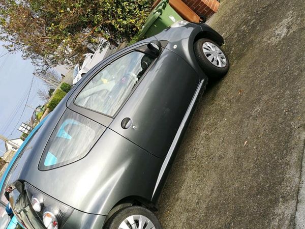 Citroen C1 Hatchback, Petrol, 2013, Grey