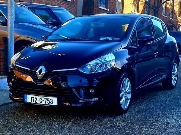 Renault Clio Hatchback, Petrol, 2017, Black