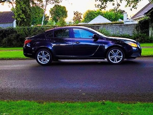 Opel Insignia MPV, Diesel, 2012, Black