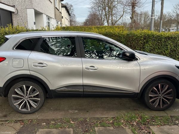 Renault Kadjar SUV, Petrol, 2016, Silver