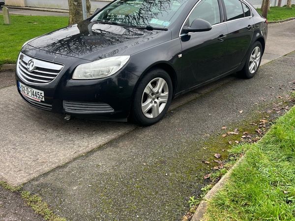 Vauxhall Insignia Hatchback, Diesel, 2013, Black