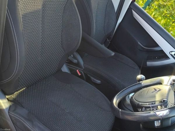 Citroen C3 Picasso MPV, Petrol, 2007, Red