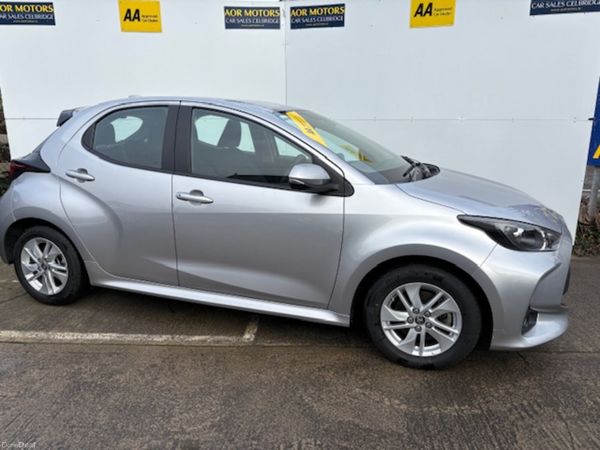 Toyota Yaris Hatchback, Petrol Hybrid, 2023, Grey