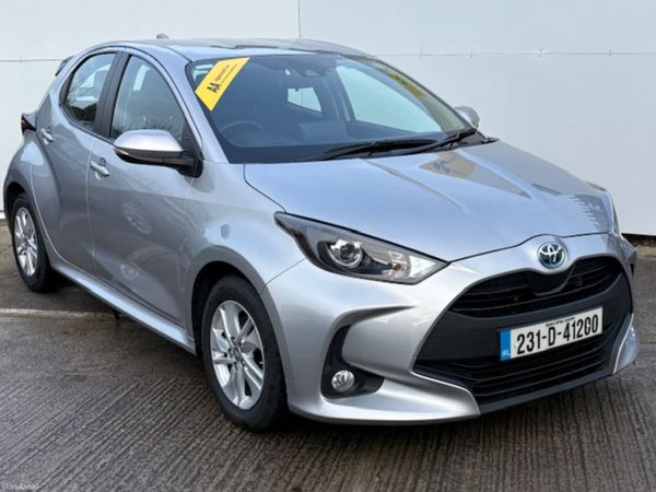 Toyota Yaris Hatchback, Petrol Hybrid, 2023, Grey