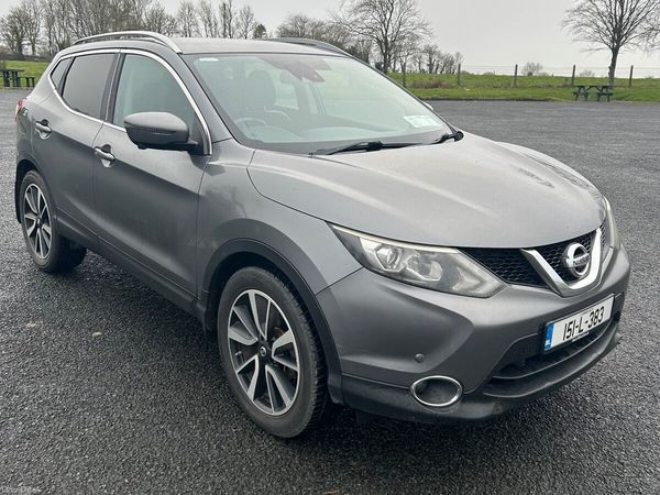 Nissan Qashqai Hatchback, Diesel, 2015, Grey