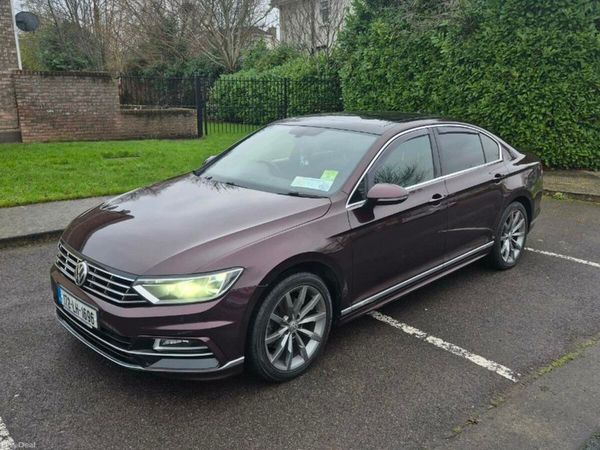 Volkswagen Passat Saloon, Diesel, 2017, Red