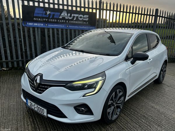 Renault Clio Hatchback, Petrol, 2021, White