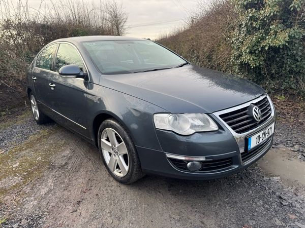 Volkswagen Passat Saloon, Diesel, 2010, Grey