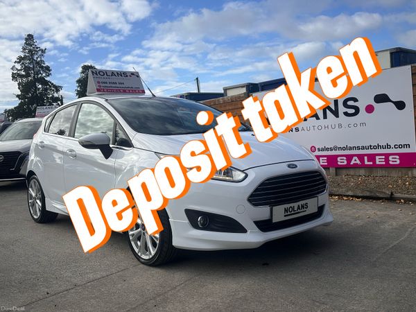 Ford Fiesta Hatchback, Petrol, 2015, White